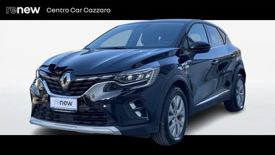 Renault Captur Plug-in Hybrid E-Tech 160 CV Intens del 2022 usata a Saronno