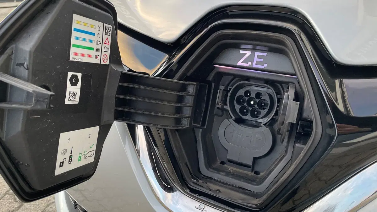 Renault Zoe usata a Varese (14)