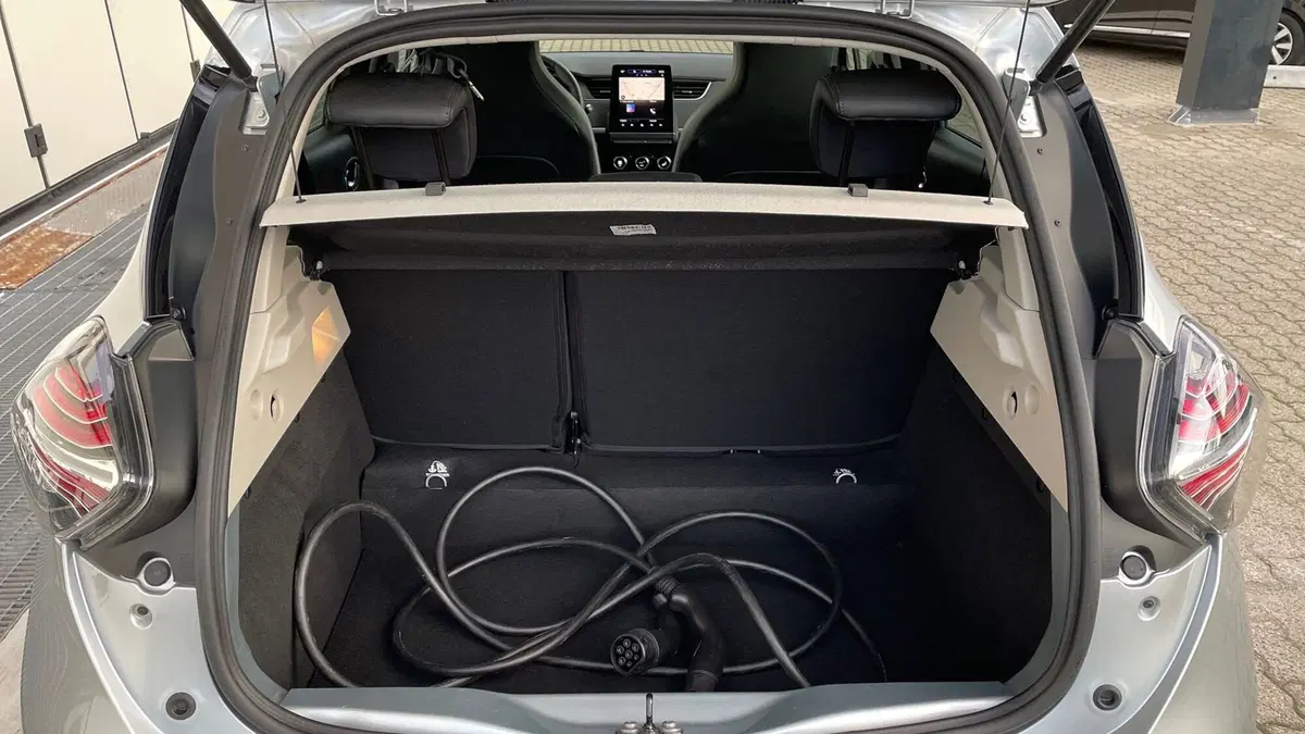 Renault Zoe usata a Varese (8)