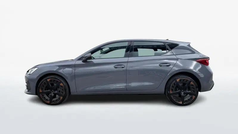 Cupra Leon usata a Varese (3)