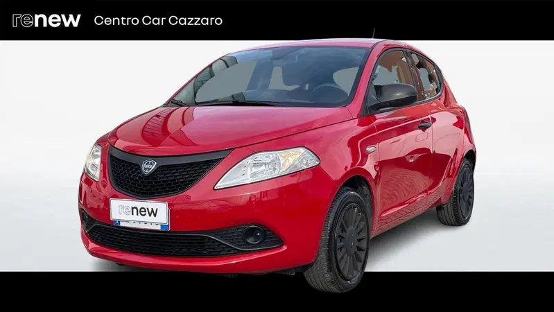Lancia Ypsilon usata a Varese