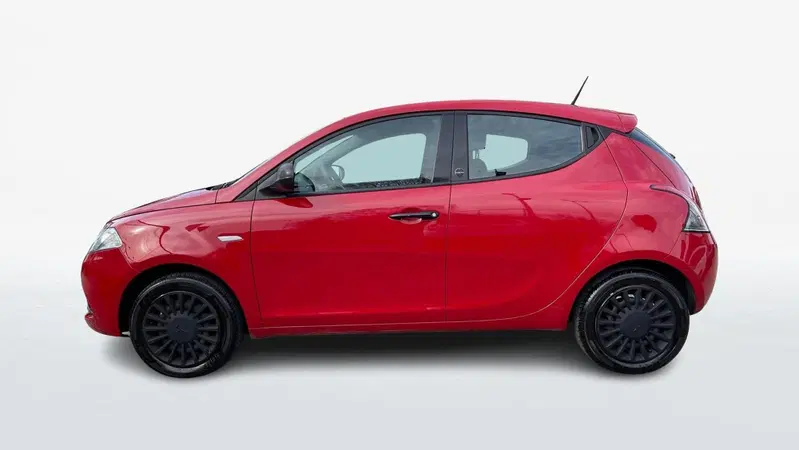 Lancia Ypsilon usata a Varese (3)