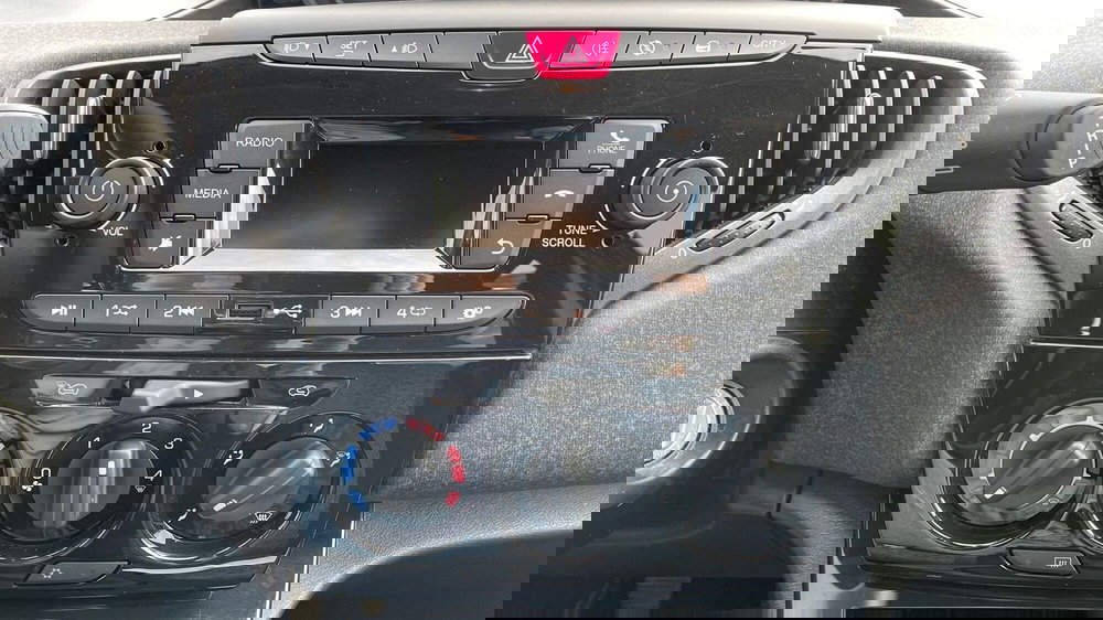 Lancia Ypsilon usata a Varese (6)