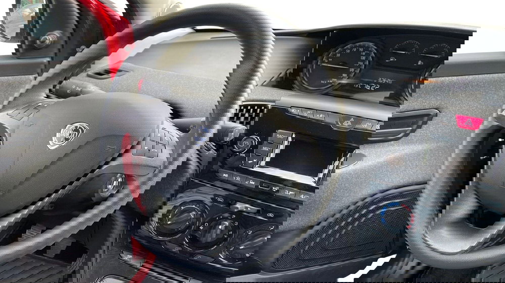 Lancia Ypsilon usata a Varese (7)