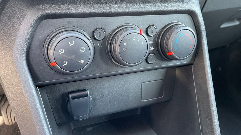 Dacia Sandero usata a Varese (10)