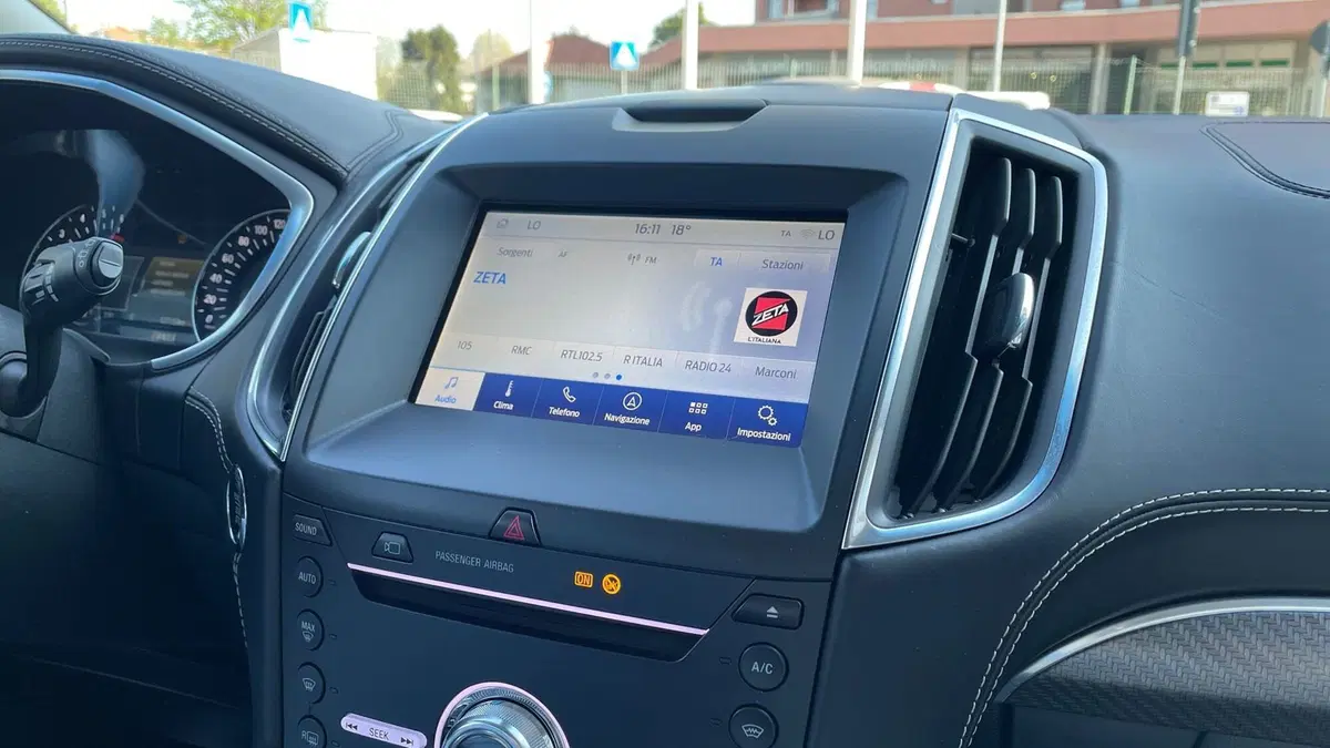 Ford Edge usata a Varese (5)