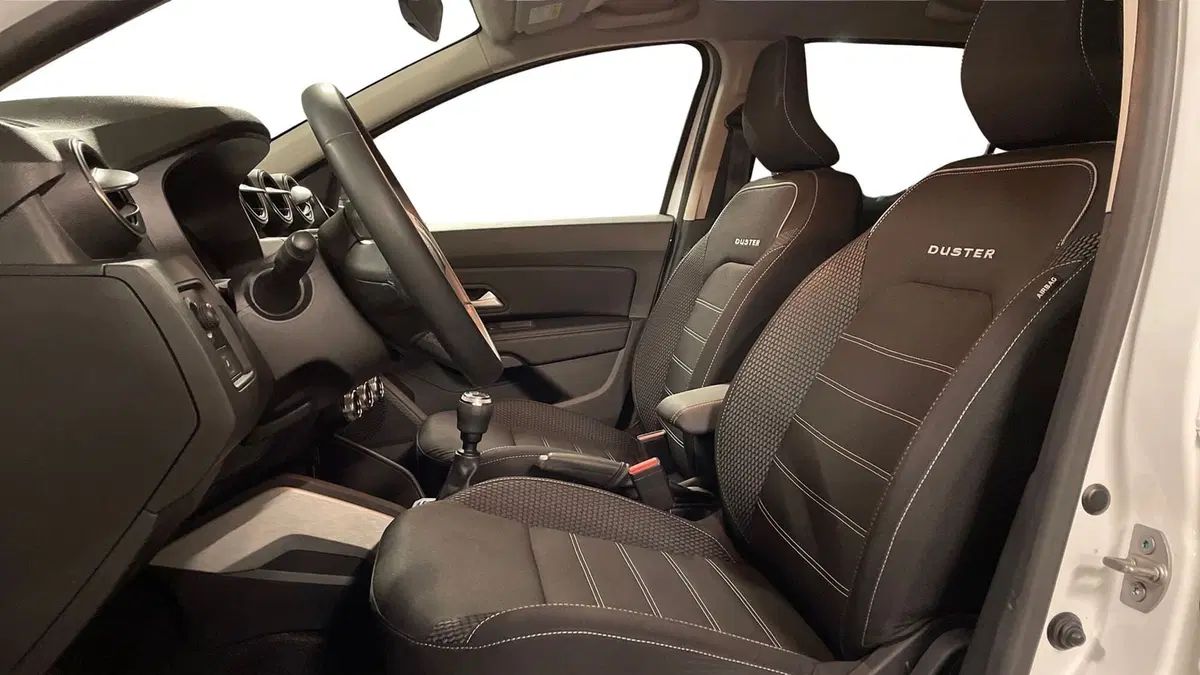 Dacia Duster usata a Varese (11)