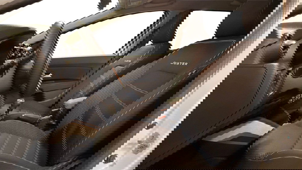 Dacia Duster usata a Varese (11)