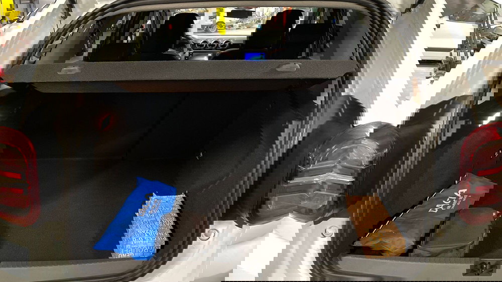 Dacia Duster usata a Varese (14)