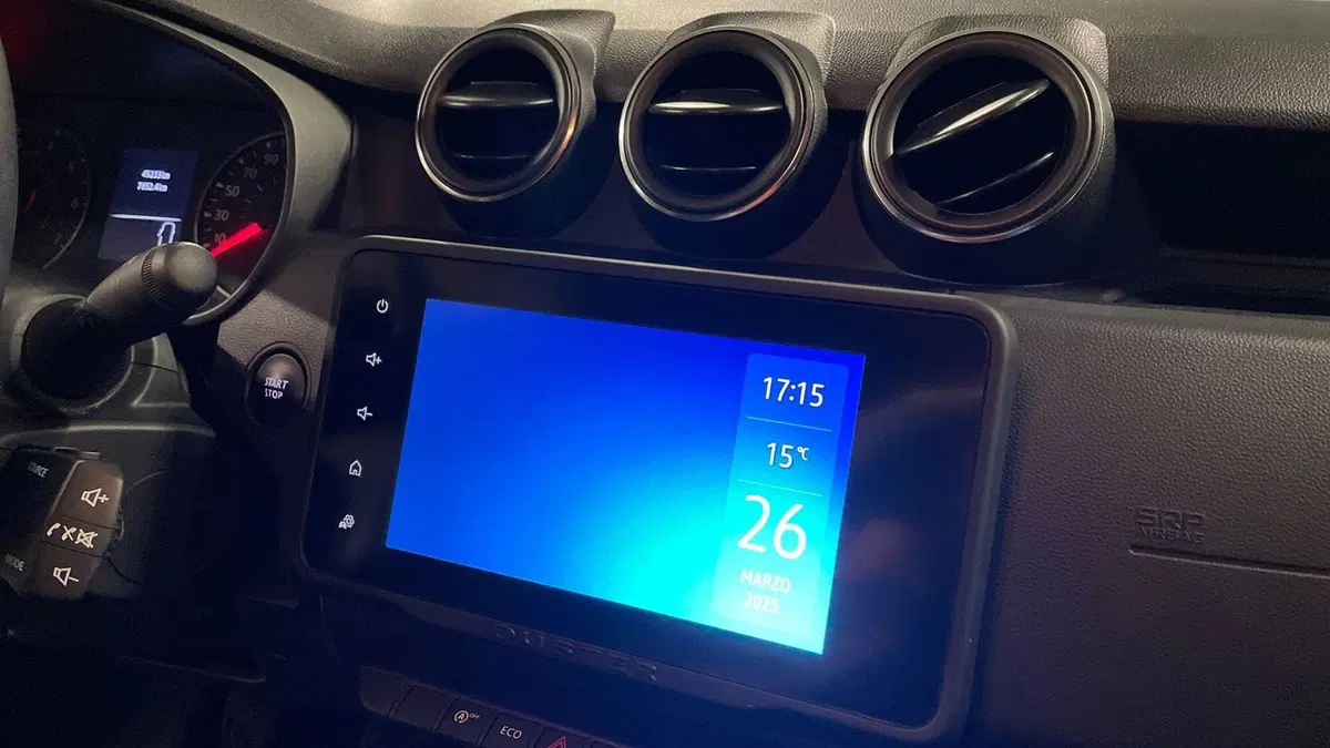 Dacia Duster usata a Varese (6)