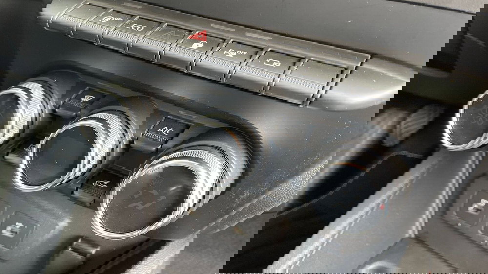 Dacia Duster usata a Varese (10)