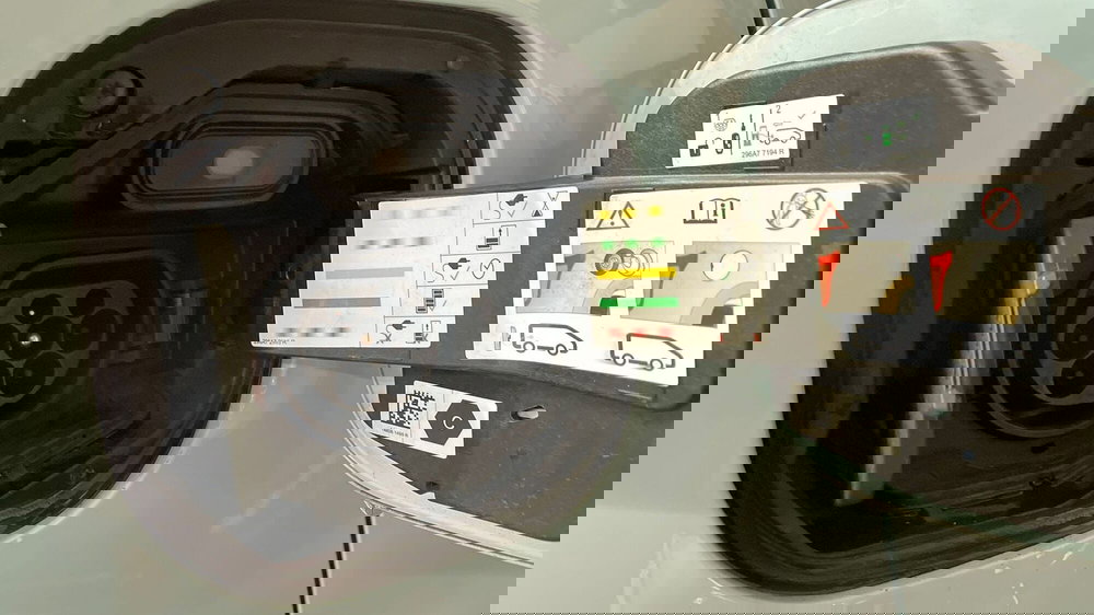 Renault Twingo usata a Varese (10)