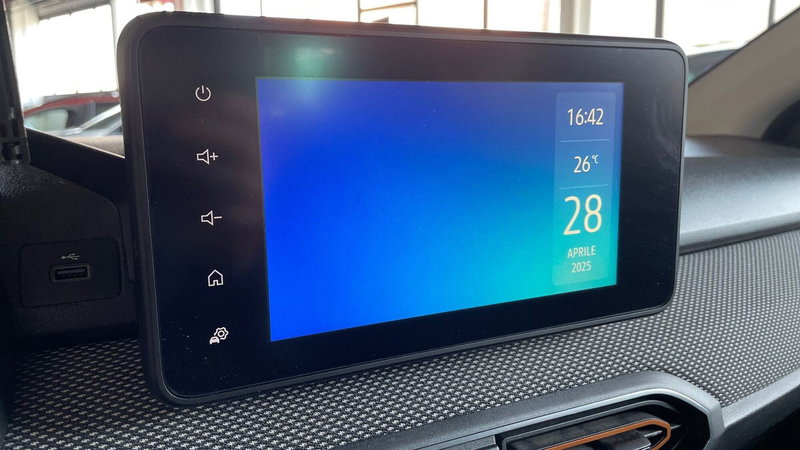 Dacia Sandero usata a Varese (14)