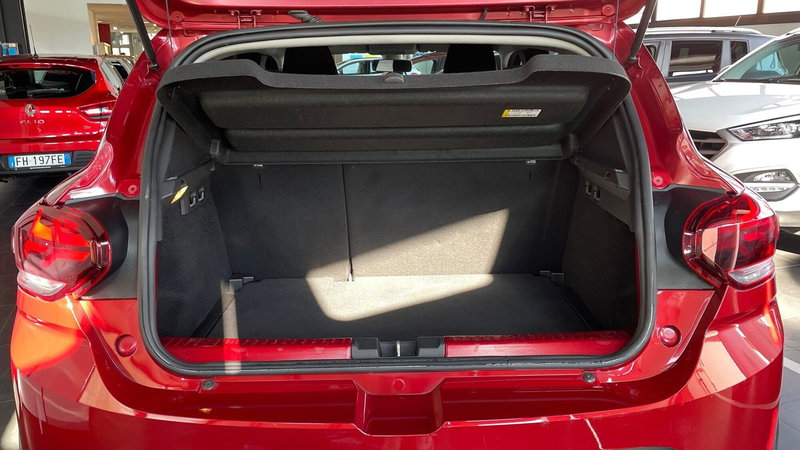 Dacia Sandero usata a Varese (8)