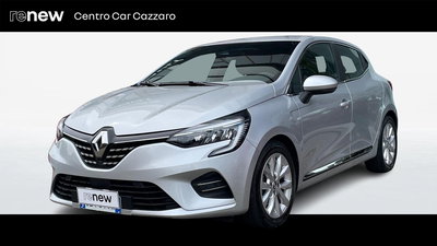 Renault Clio Full Hybrid E-Tech 140 CV 5 porte Intens del 2021 usata a Saronno