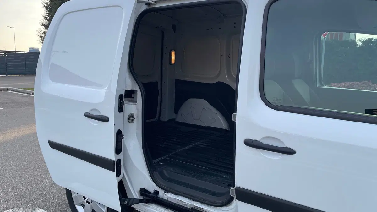 Renault Kangoo usata a Varese (11)