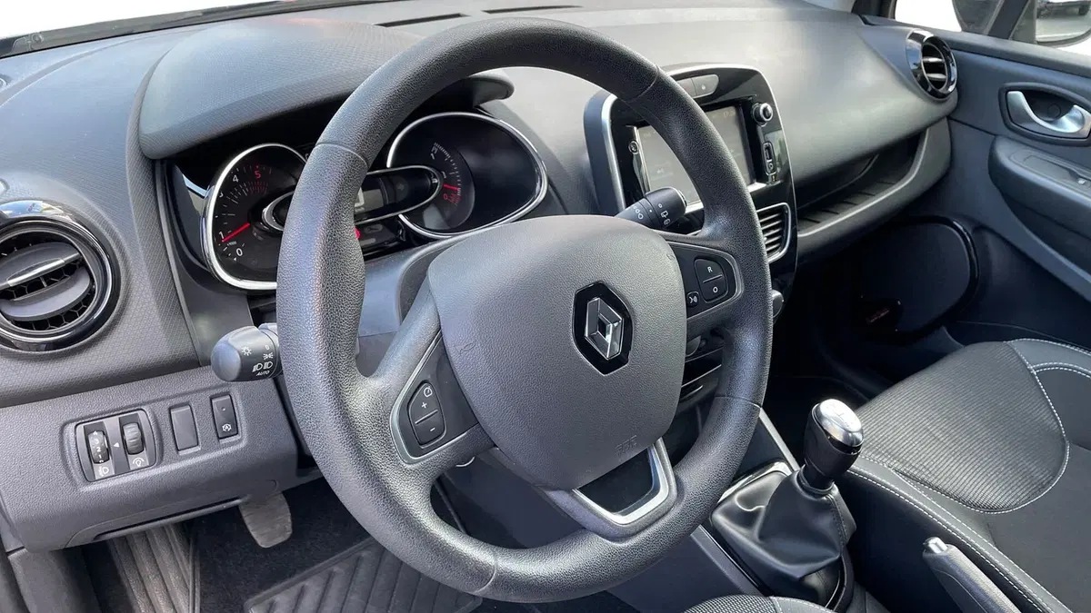 Renault Clio usata a Varese (5)