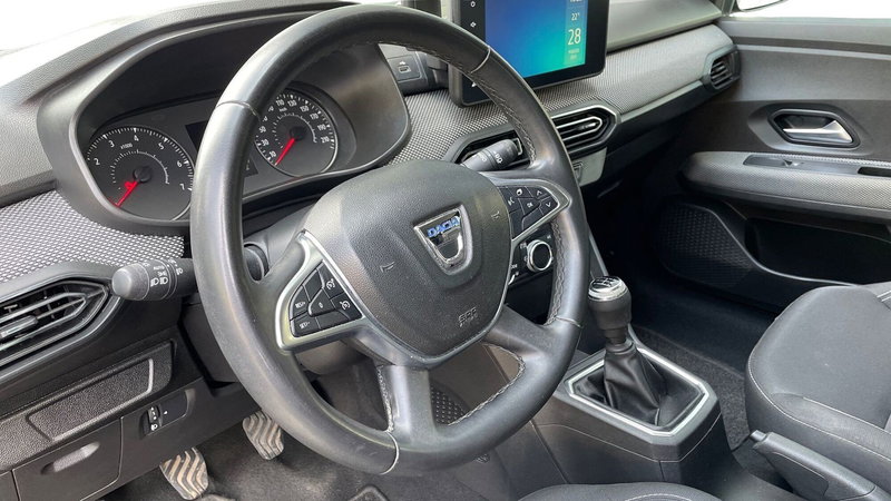 Dacia Sandero usata a Varese (6)