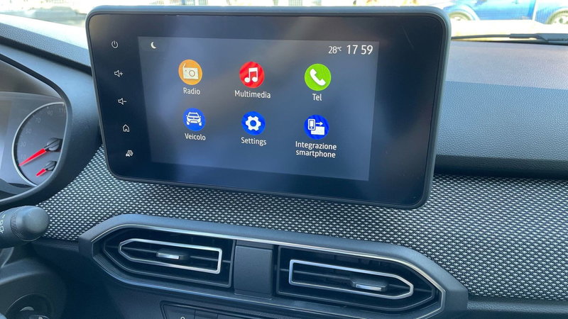 Dacia Sandero usata a Varese (11)