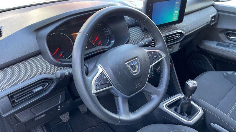 Dacia Sandero usata a Varese (12)