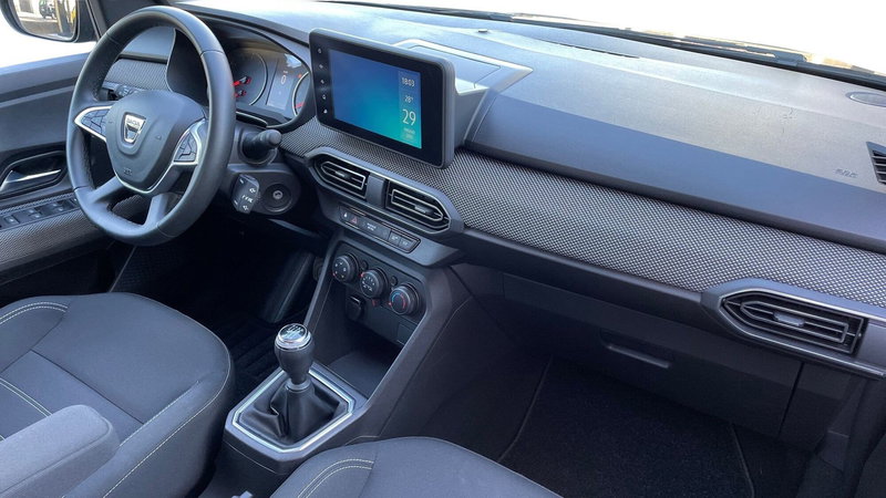 Dacia Sandero usata a Varese (5)