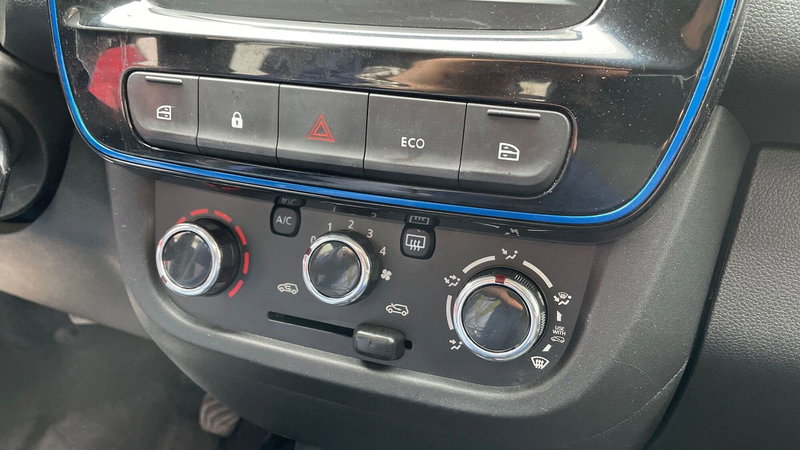 Dacia Spring usata a Varese (10)