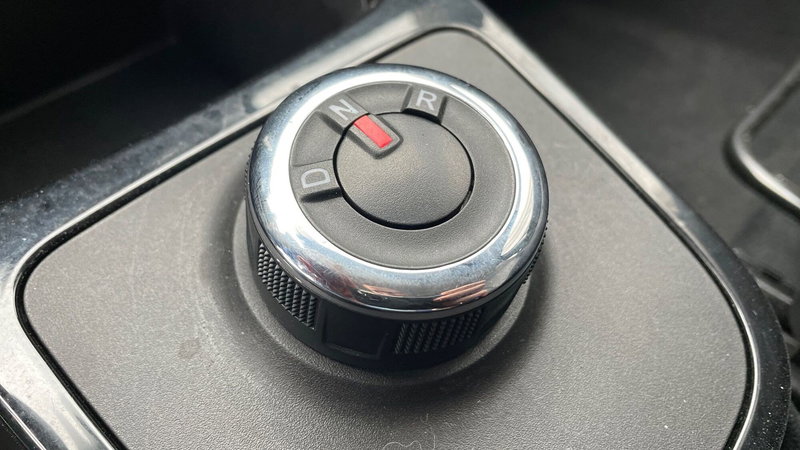 Dacia Spring usata a Varese (7)