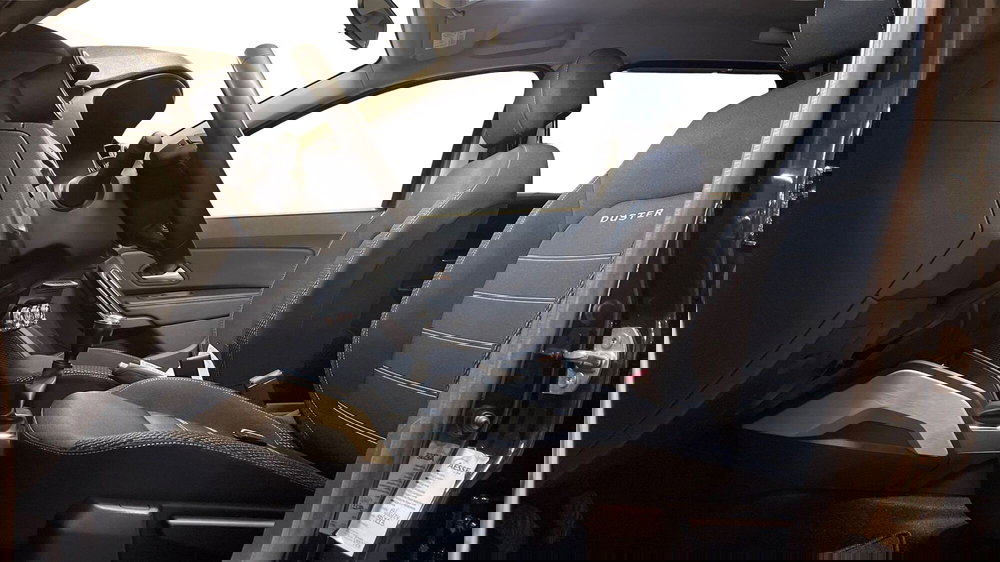 Dacia Duster usata a Varese (13)