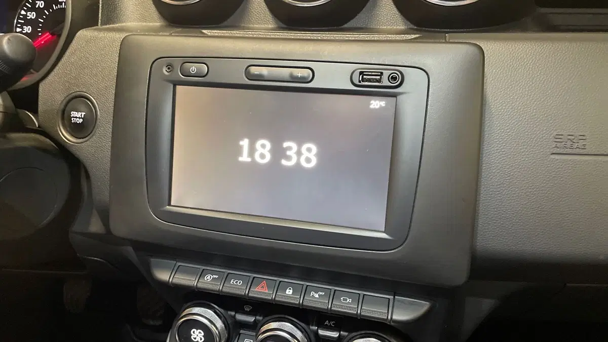 Dacia Duster usata a Varese (6)