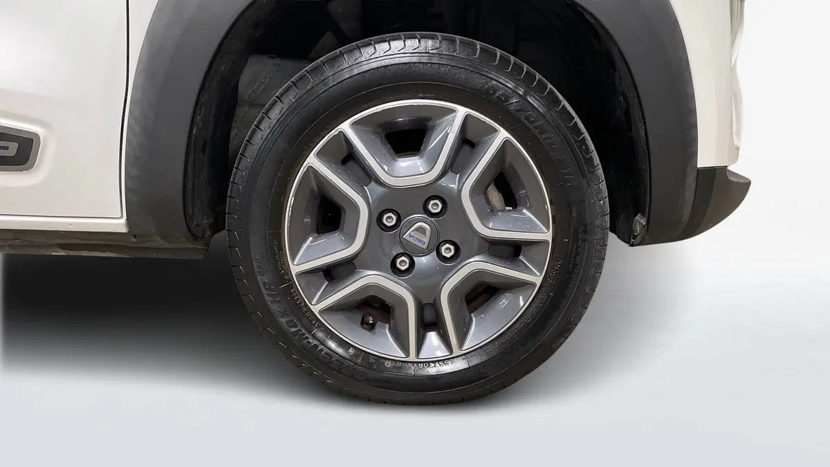 Dacia Spring usata a Varese (15)