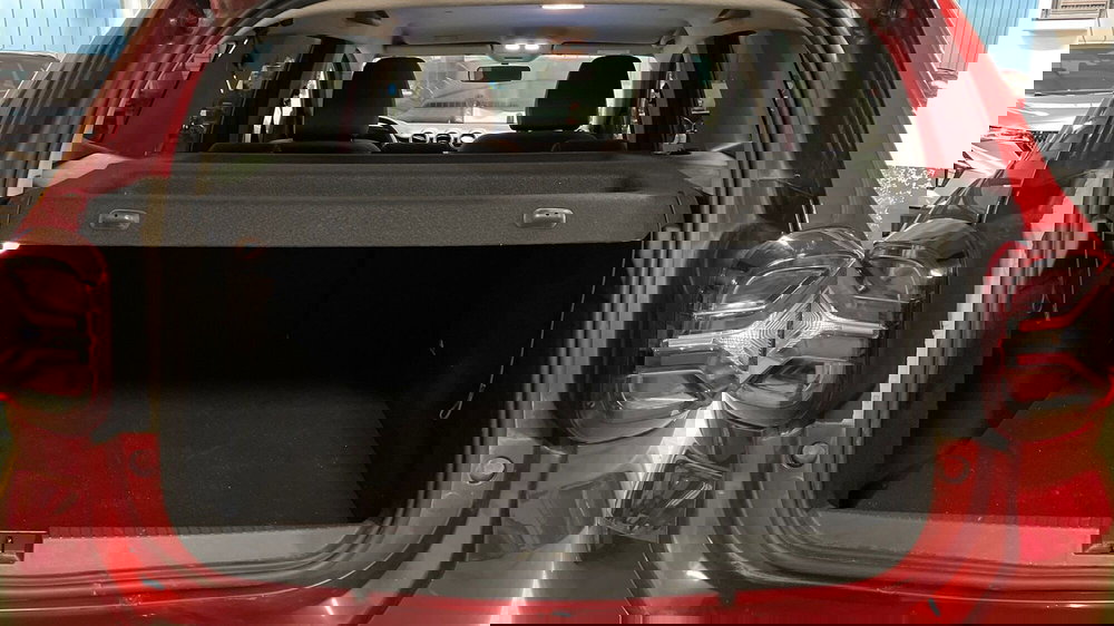 Dacia Duster usata a Varese (8)