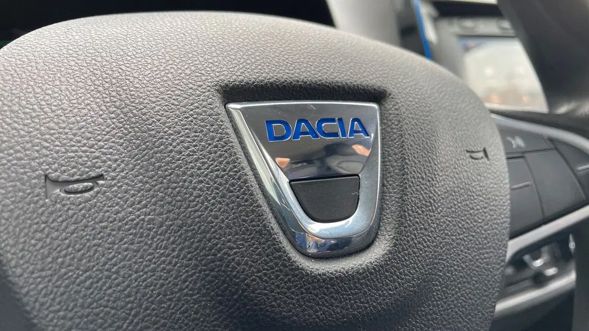 Dacia Spring usata a Varese (14)