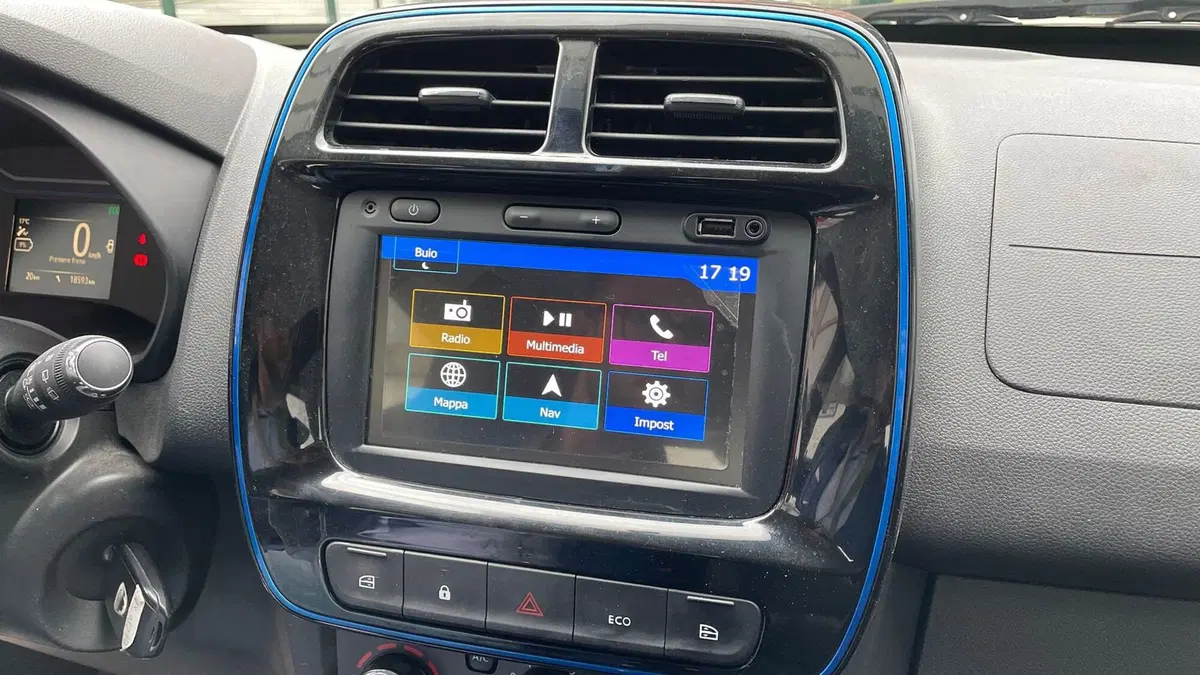 Dacia Spring usata a Varese (5)