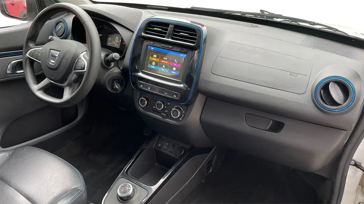 Dacia Spring usata a Varese (9)