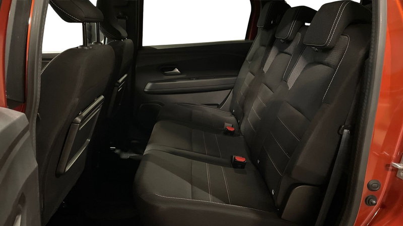 Dacia Jogger usata a Varese (13)