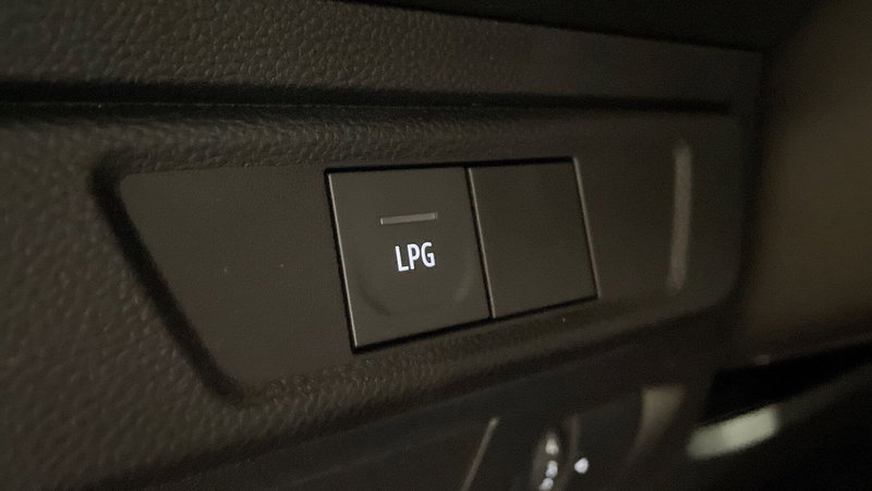 Dacia Jogger usata a Varese (14)