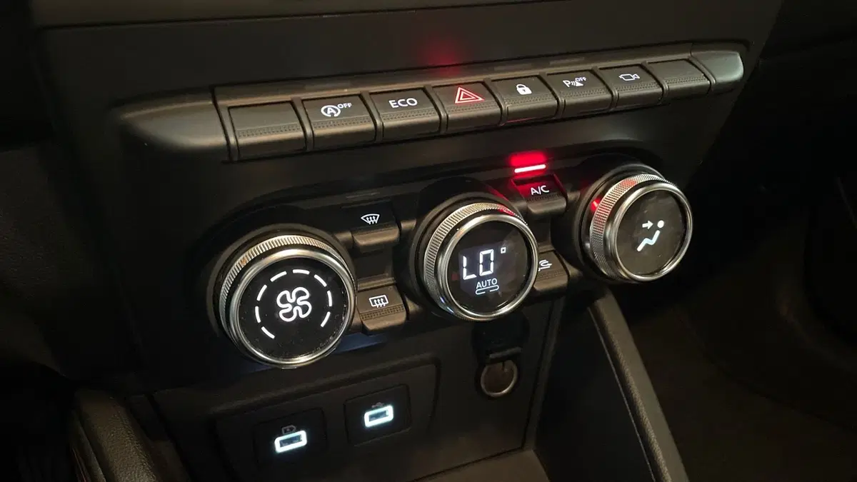 Dacia Duster usata a Varese (11)