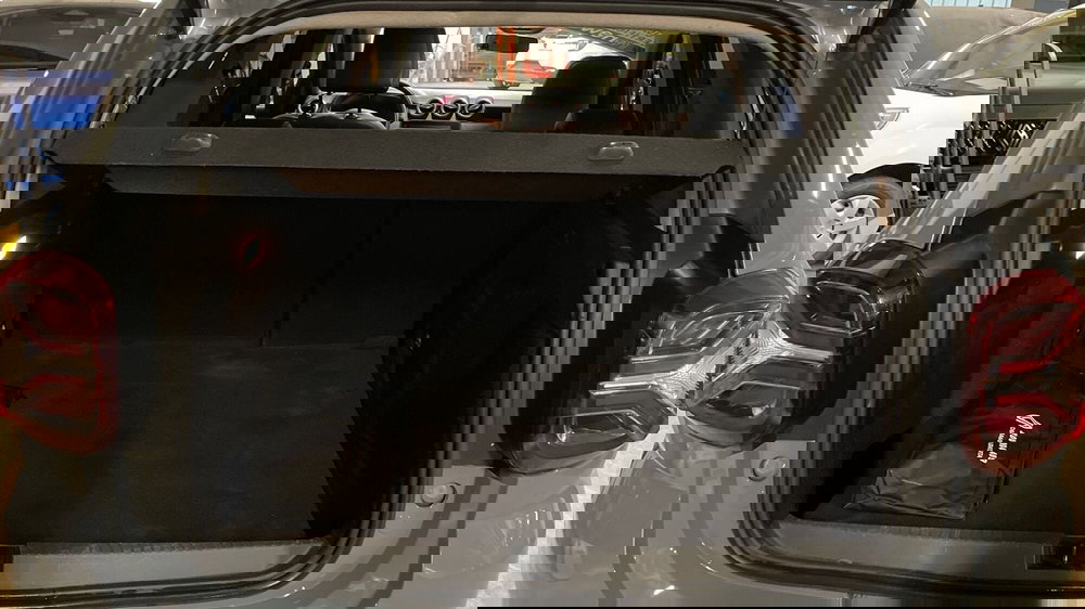 Dacia Duster usata a Varese (9)