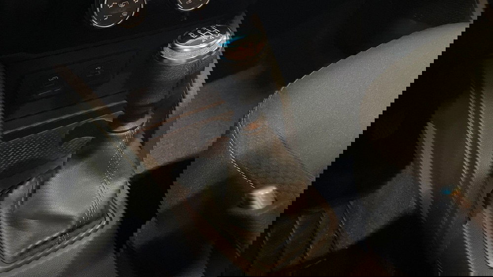 Dacia Duster usata a Varese (13)