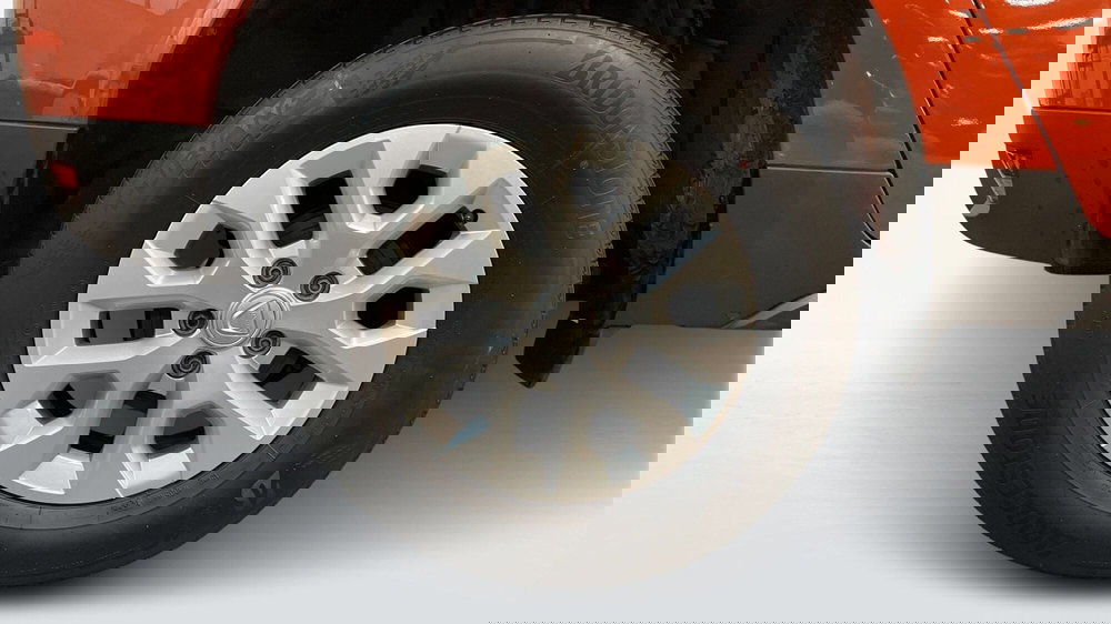 Dacia Duster usata a Varese (15)