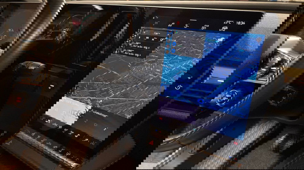 Renault Megane E-Tech Electric usata a Varese (11)