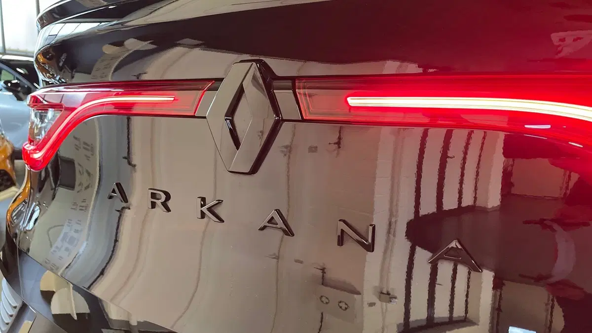 Renault Arkana usata a Varese (13)