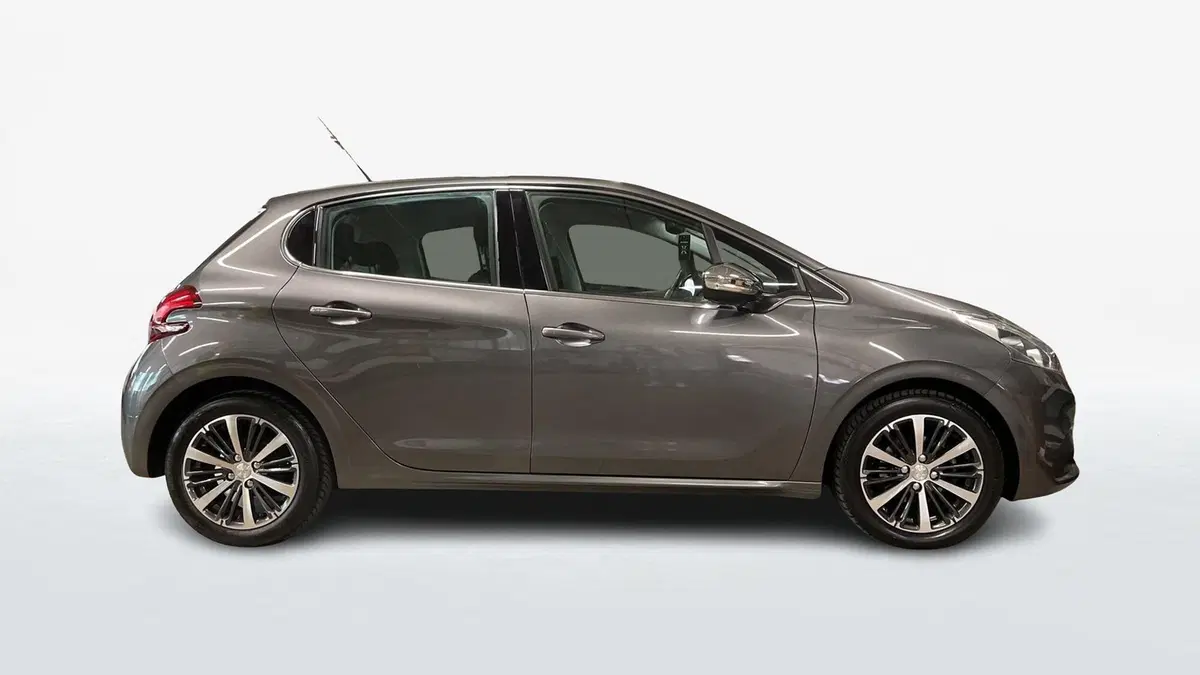 Peugeot 208 usata a Varese (4)