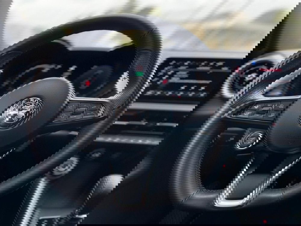 Alfa Romeo Tonale usata a Ancona (11)