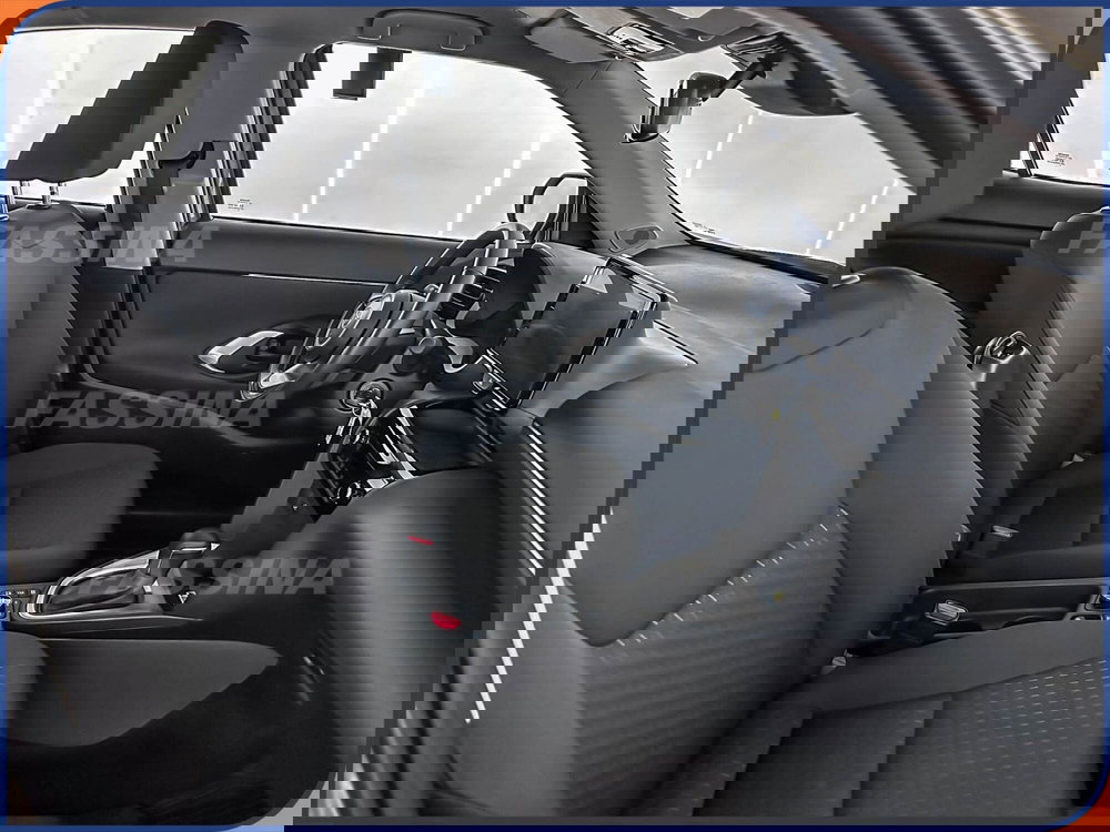 Toyota Yaris Cross usata a Milano (12)