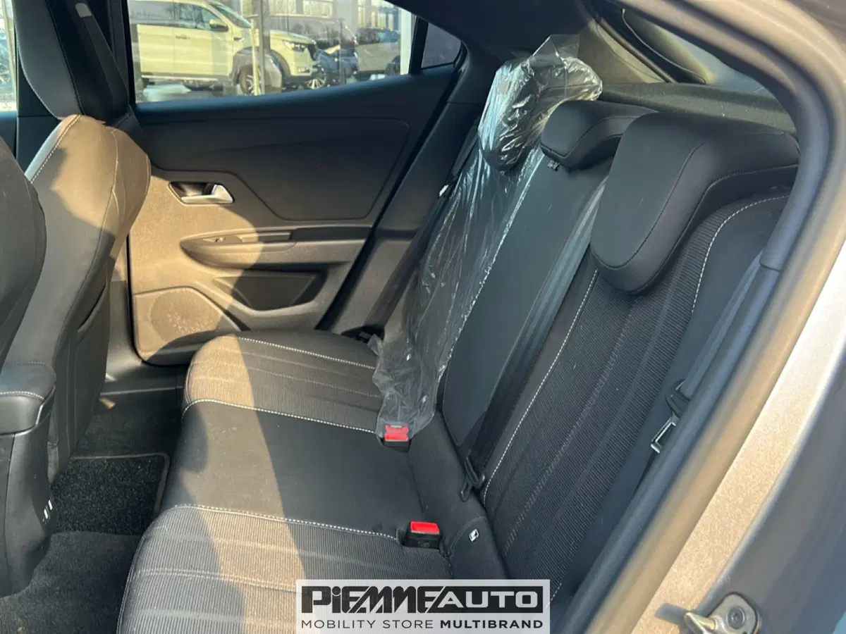 Opel Mokka usata a Piacenza (10)