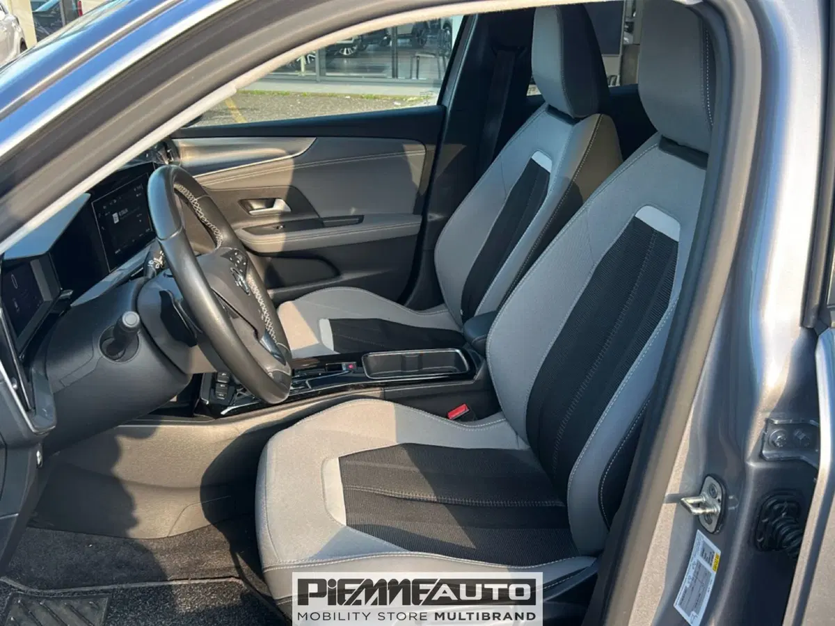 Opel Mokka usata a Piacenza (9)