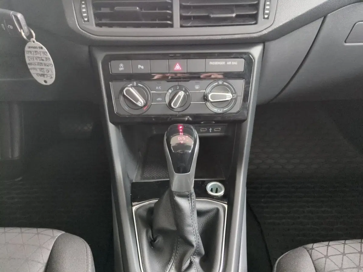 Volkswagen T-Cross usata a Agrigento (10)