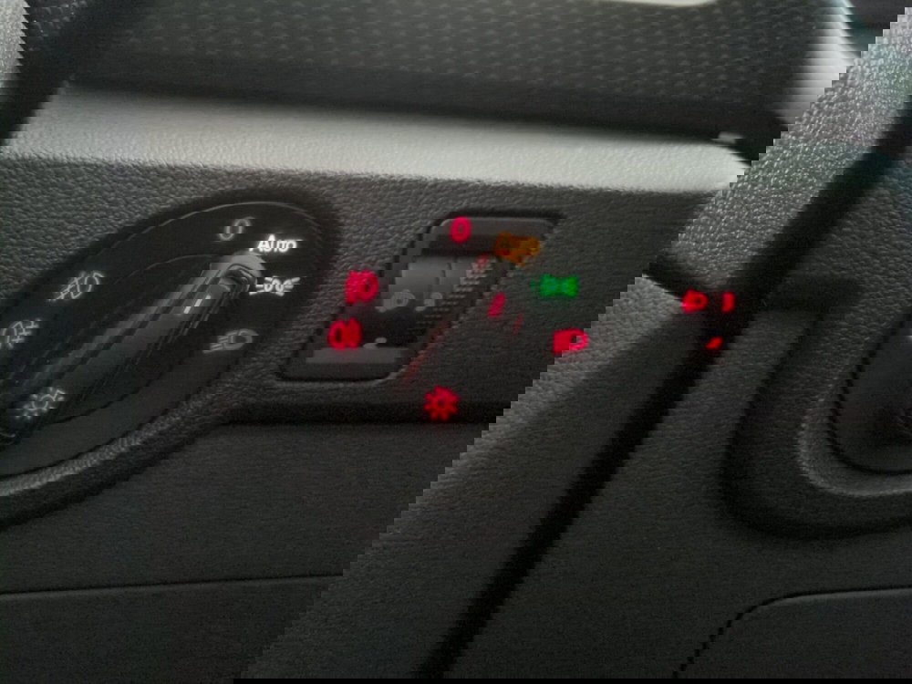 Volkswagen T-Cross usata a Agrigento (15)