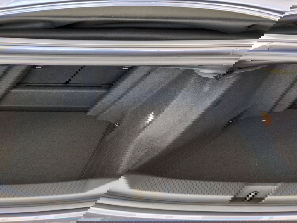 Volkswagen T-Roc Cabrio nuova a Agrigento (14)